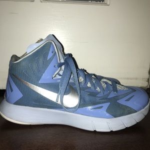 Blue nike lunarlon hyperquickness women’s sneaker